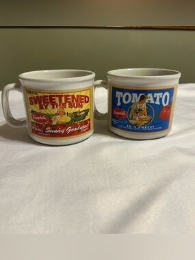 Vintage Style Tomato & Sweetened 2005 Campbells style soup/ Mugs -